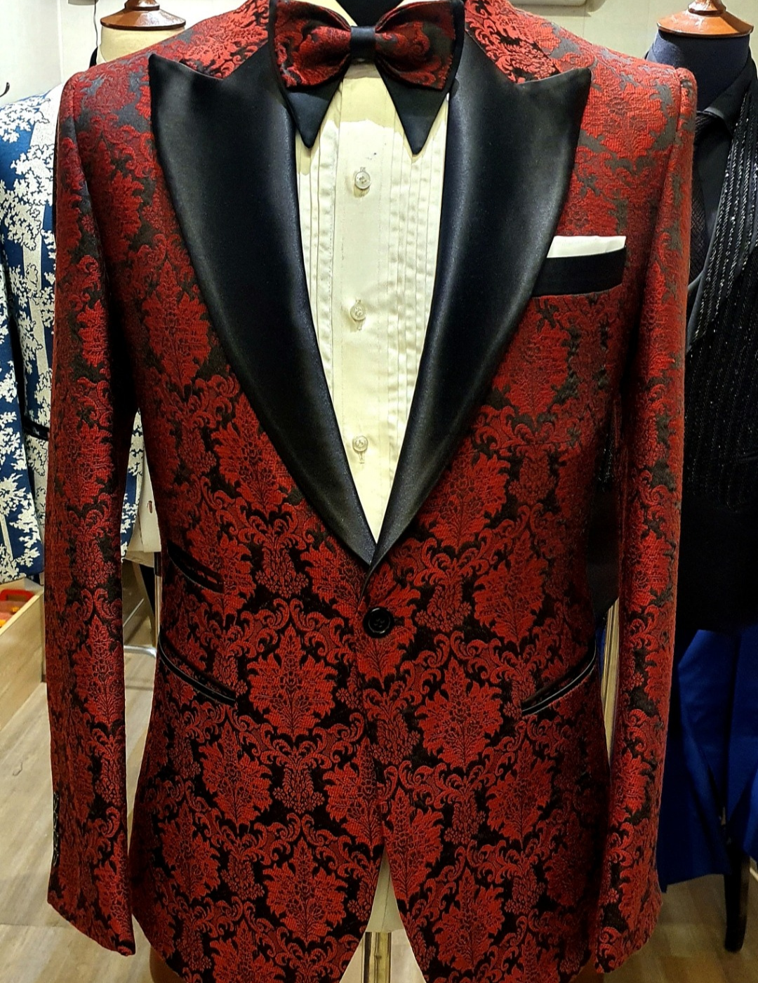 Textured Tuxedo Suit