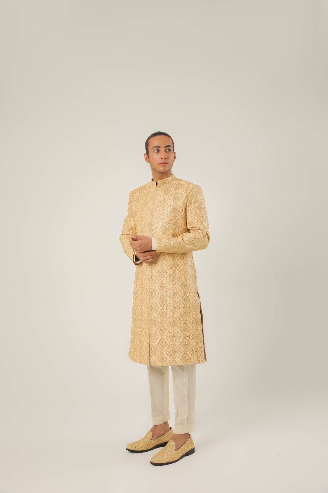 Gloden Heritage Sherwani